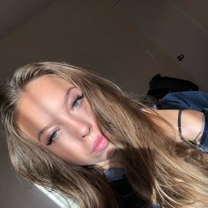 Meet your Posher, Anastasia